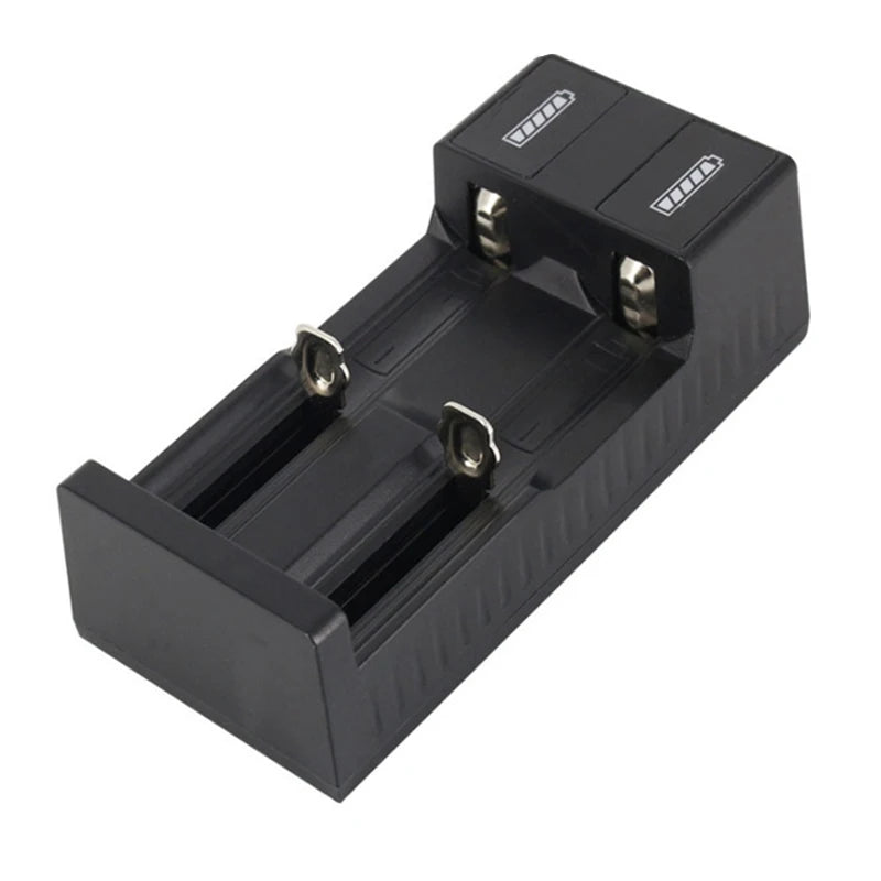 Chargeur de piles USB 18650 AAA et AA 4 emplacements AC 110 V 220 V double pour le chargement 18650 Chargeur de piles au lithium rechargeables
