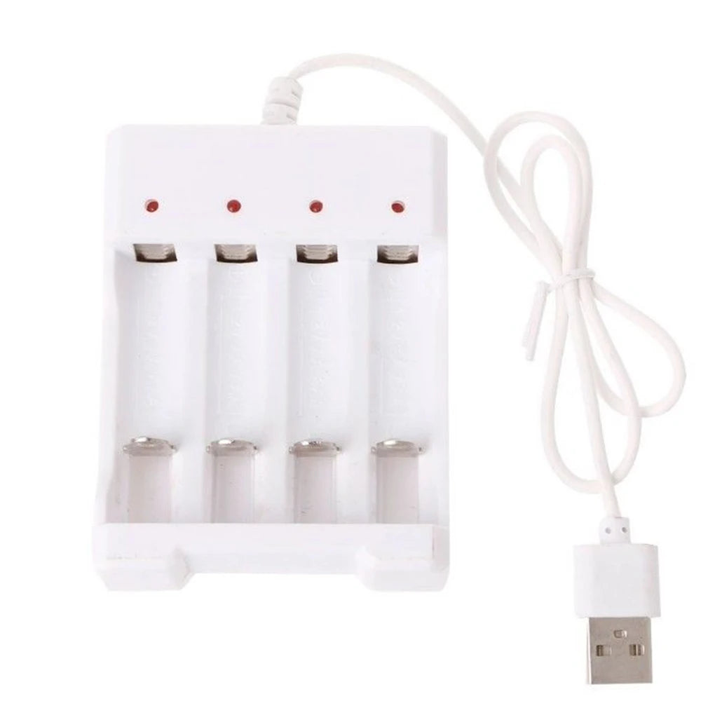 Chargeur de piles USB 18650 AAA et AA 4 emplacements AC 110 V 220 V double pour le chargement 18650 Chargeur de piles au lithium rechargeables
