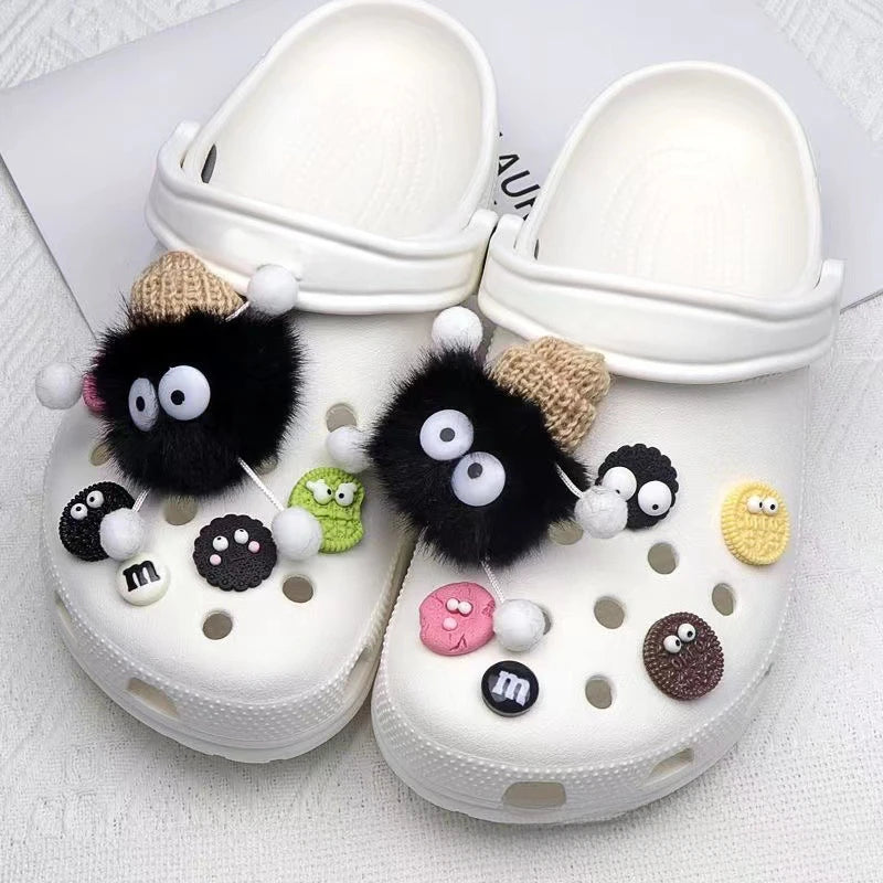 Funny Black Fur Ball for Clogs Accessories Shoe Flower Cartoon 3D Stereoscopic Cookie Genie Detachable Charms Decorative Buckles