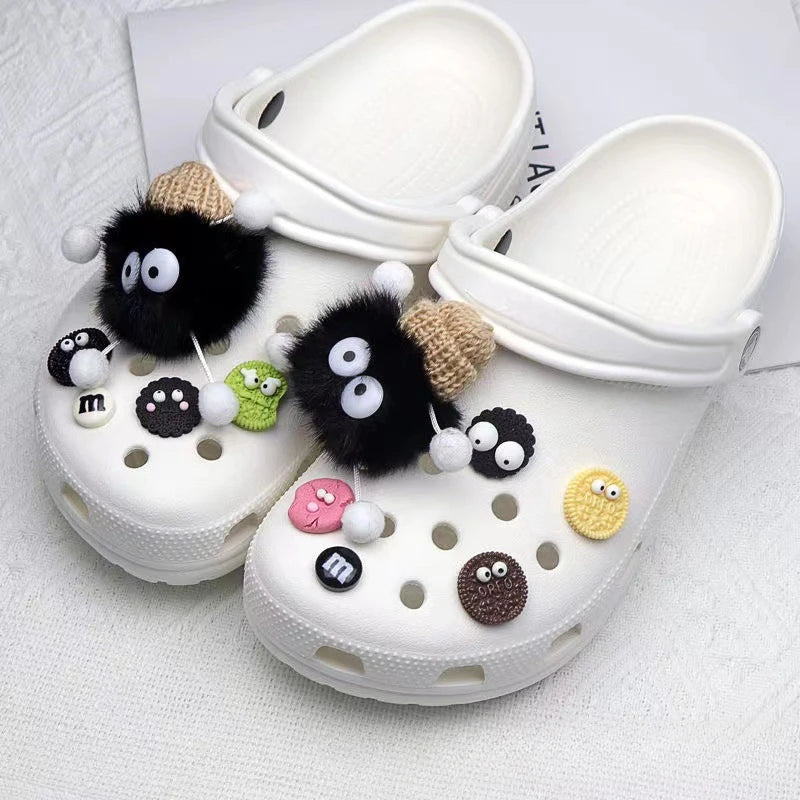 Funny Black Fur Ball for Clogs Accessories Shoe Flower Cartoon 3D Stereoscopic Cookie Genie Detachable Charms Decorative Buckles